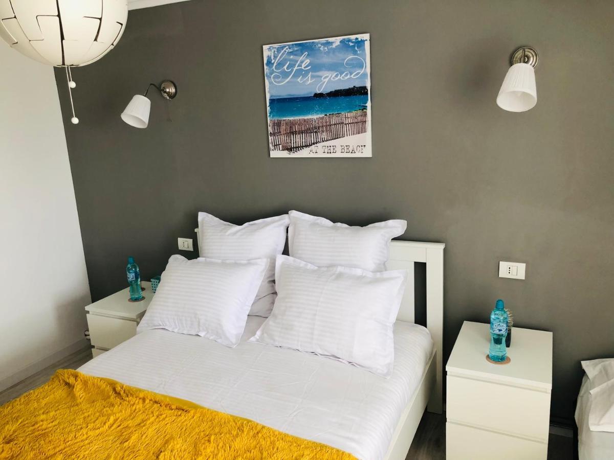 Sea View Apartments Mangalia Luaran gambar